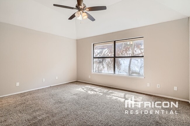 Building Photo - 5511 Misty Crest Dr