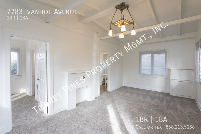 Building Photo - La Jolla: Beautiful Vintage Cottage in the...