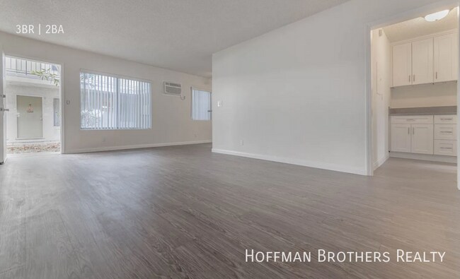 Foto del edificio - 8123 Langdon Ave
