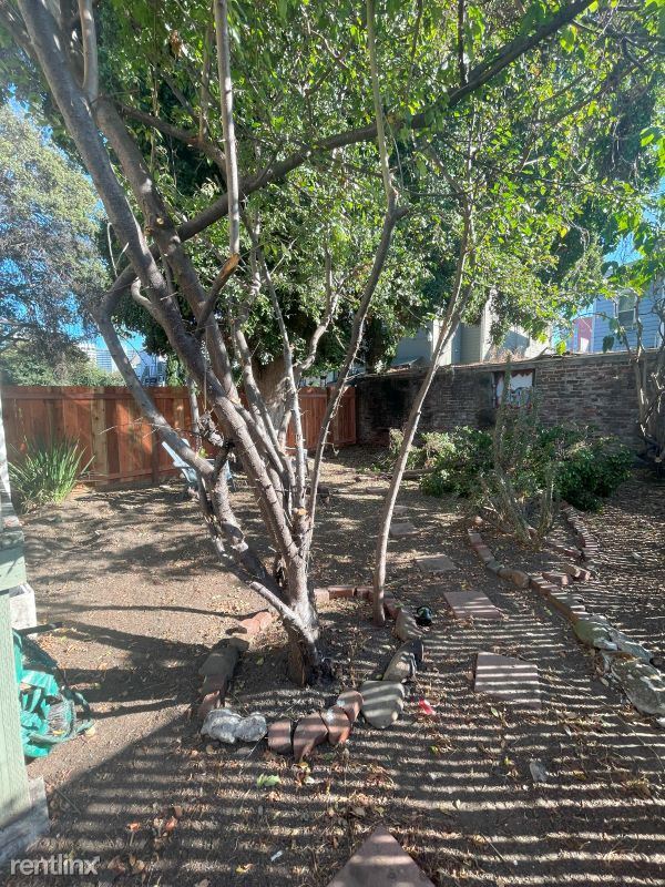 Foto del edificio - 4 br, 2 bath House - 627 W Grand Ave