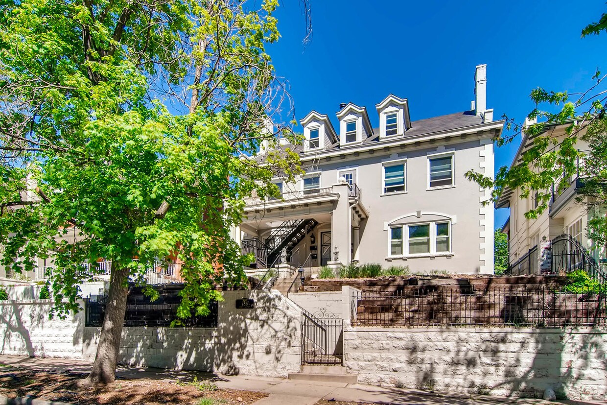 Foto principal - 736 Ogden St