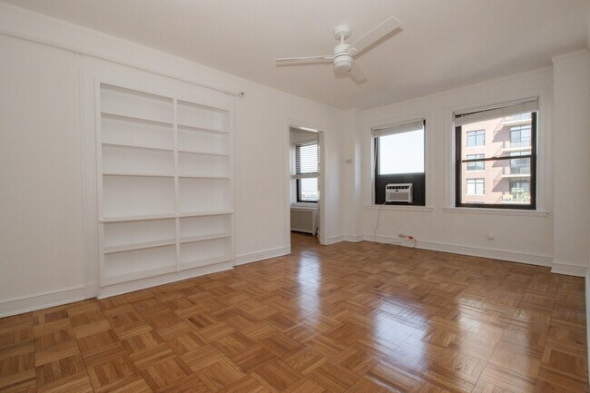Foto del edificio - 1100 N Dearborn St