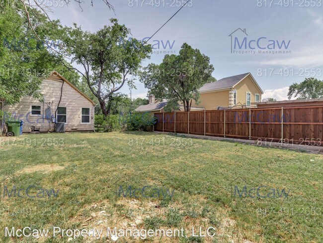 Building Photo - 2 br, 1 bath House - 316 W. Avenue D