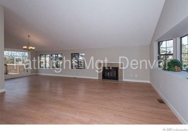Building Photo - 520 Fox Hunt Cir