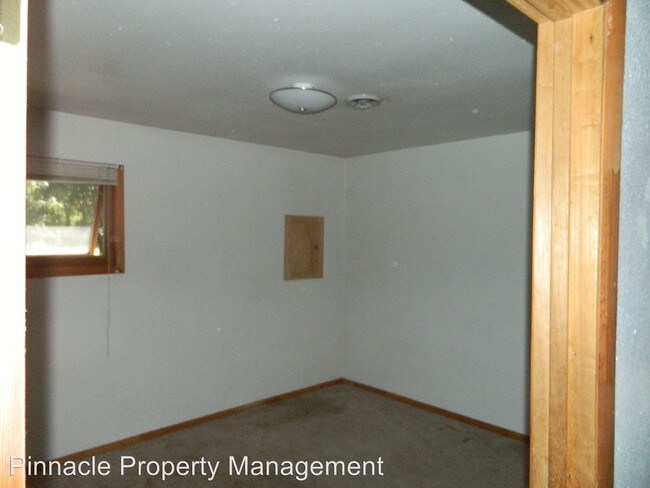 Building Photo - 5405 Kerr Dr