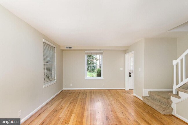 Foto del edificio - 3342 S Wakefield St