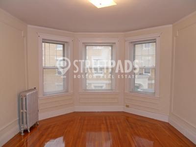 Foto principal - 1 bedroom in Malden MA 02148