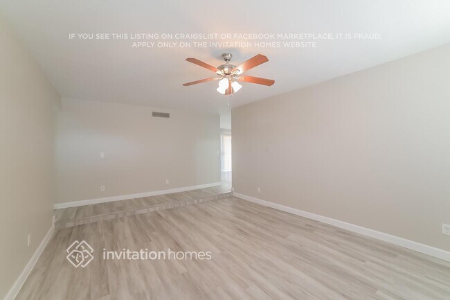 Foto del edificio - 2925 N 86th Dr