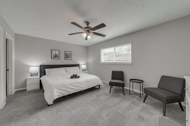 Foto del edificio - 2922 Clover Valley Dr