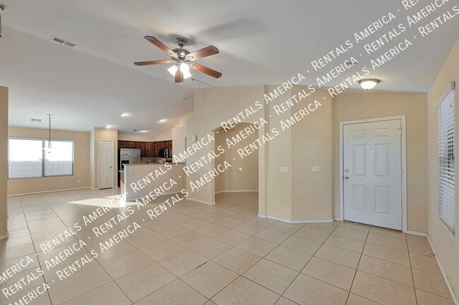 Foto del edificio - 1311 E Elm Rd