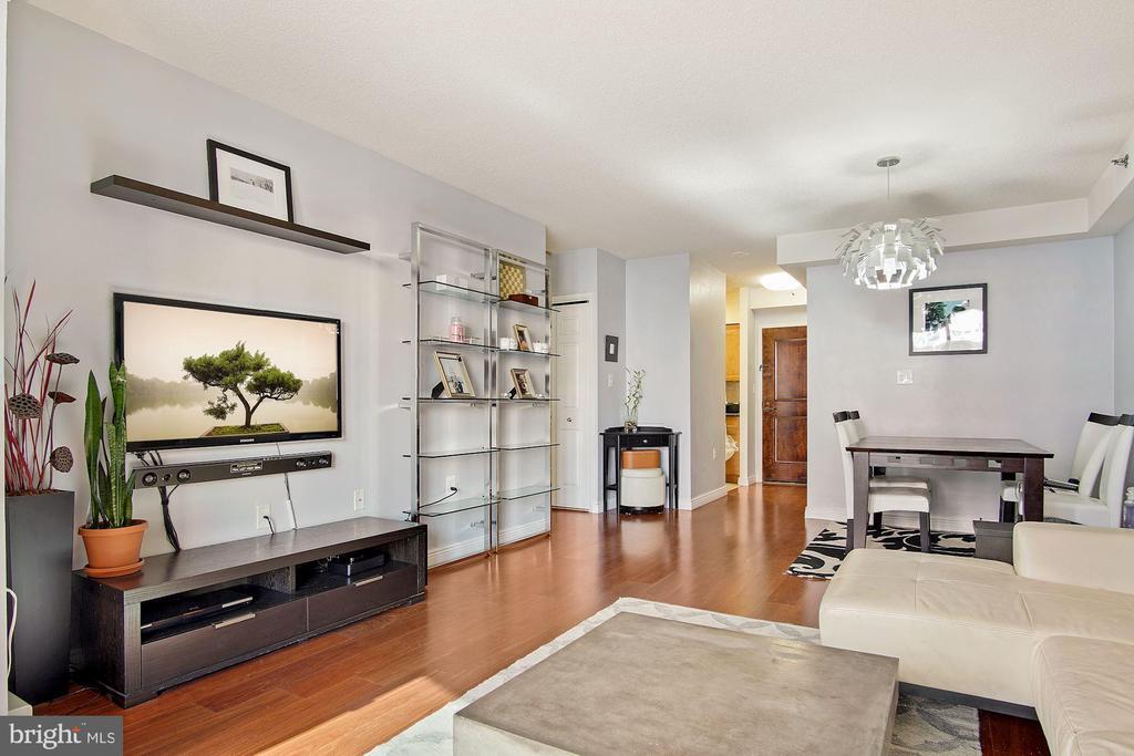 Foto principal - 4801 Fairmont Ave
