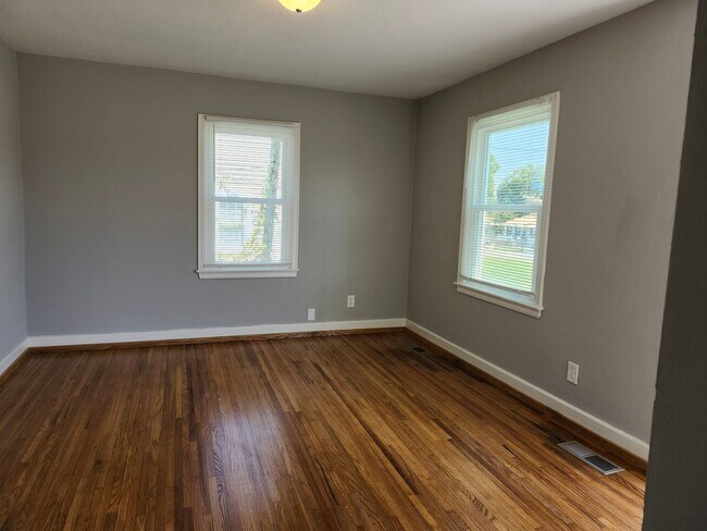 Foto del edificio - Coming Soon - 2 Bedroom 1 Bath home in East Ridge, TN