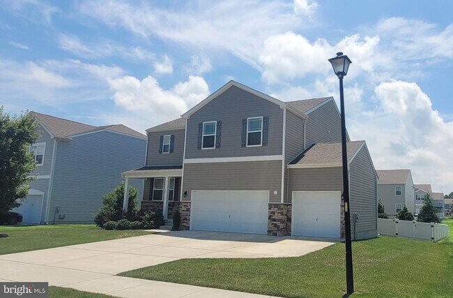 Building Photo - 109 N Marshview Terrace