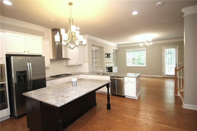 Building Photo - 335 Rose Garden Ln
