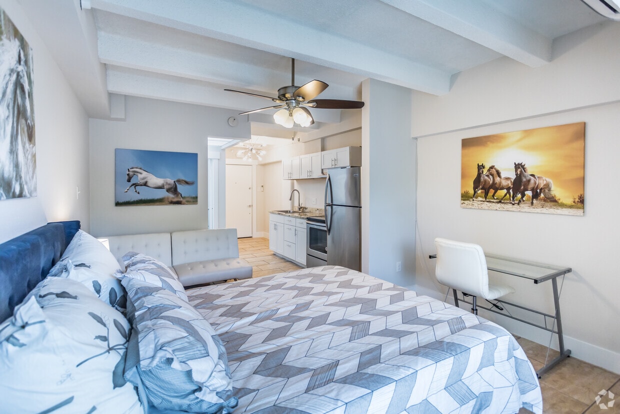 Photo - The Melrose Midtown Apartments