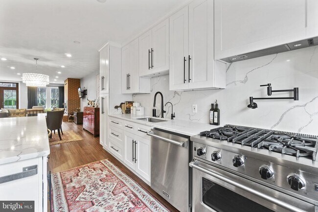 Foto del edificio - 1215 Carrollsburg Pl SW