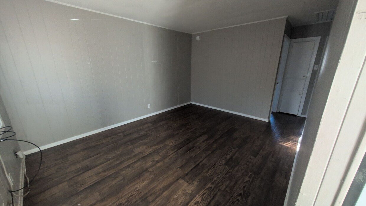 Foto del edificio - 2 bedroom apartment off Trenton st!