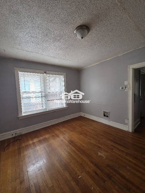 Building Photo - 3839 Dunnica Ave