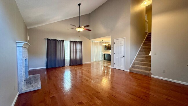 Building Photo - 953 Dancing Horse Dr
