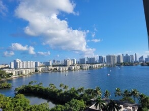 Building Photo - 17301 Biscayne Blvd