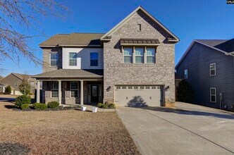 Building Photo - 5 Mapleline Ct