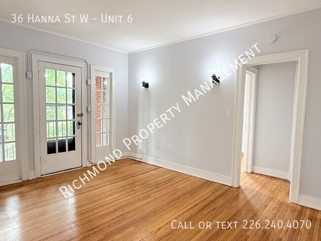 Building Photo - 36 Hanna St W