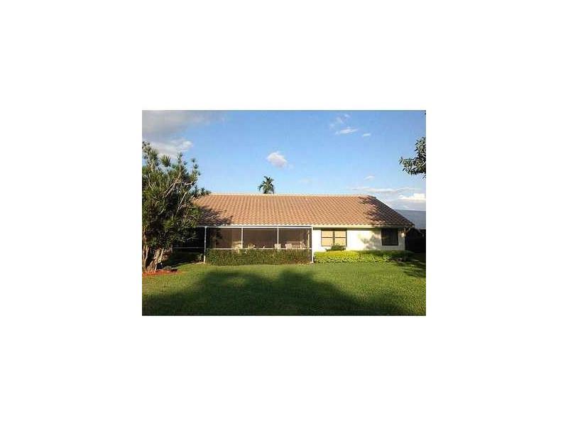 Foto principal - 8726 NW 82nd St