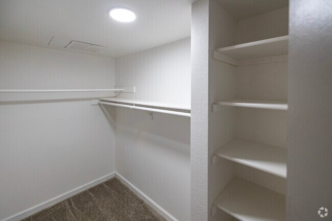 1 BR, 1 BA - 731SF - The June
