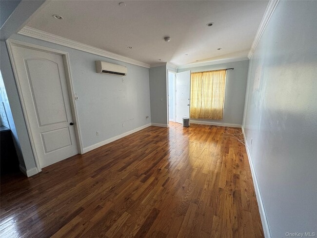 Foto del edificio - 138-14 Brookville Blvd