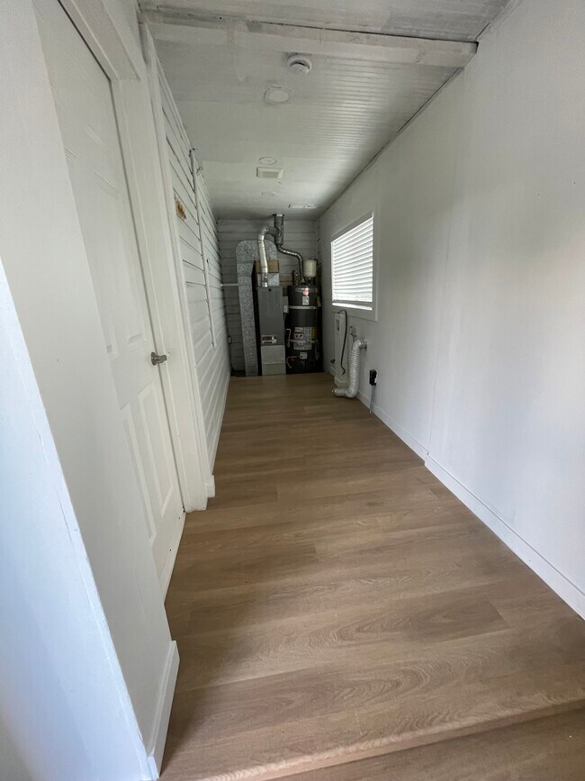 Foto del edificio - 501 Burnett Ave S