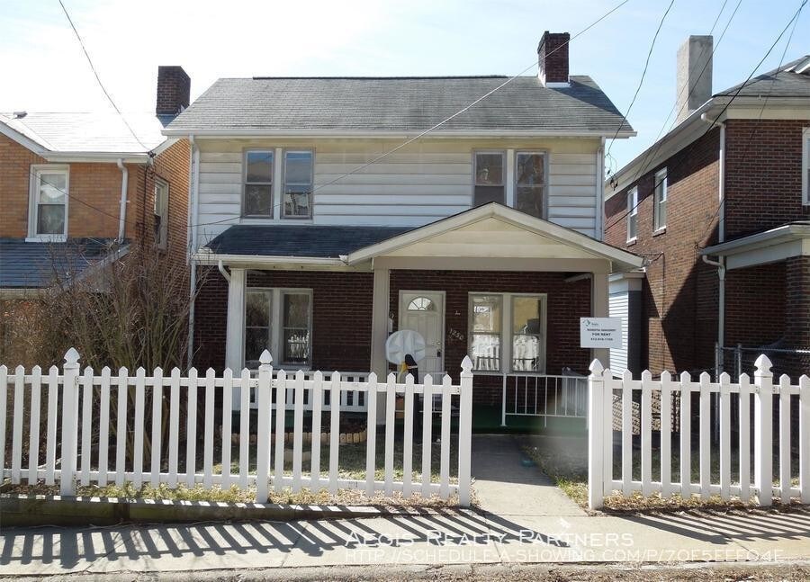 Primary Photo - 1230 Bellaire Pl