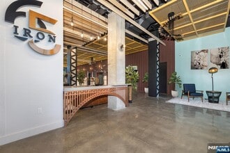 Building Photo - 65 McWhorter St
