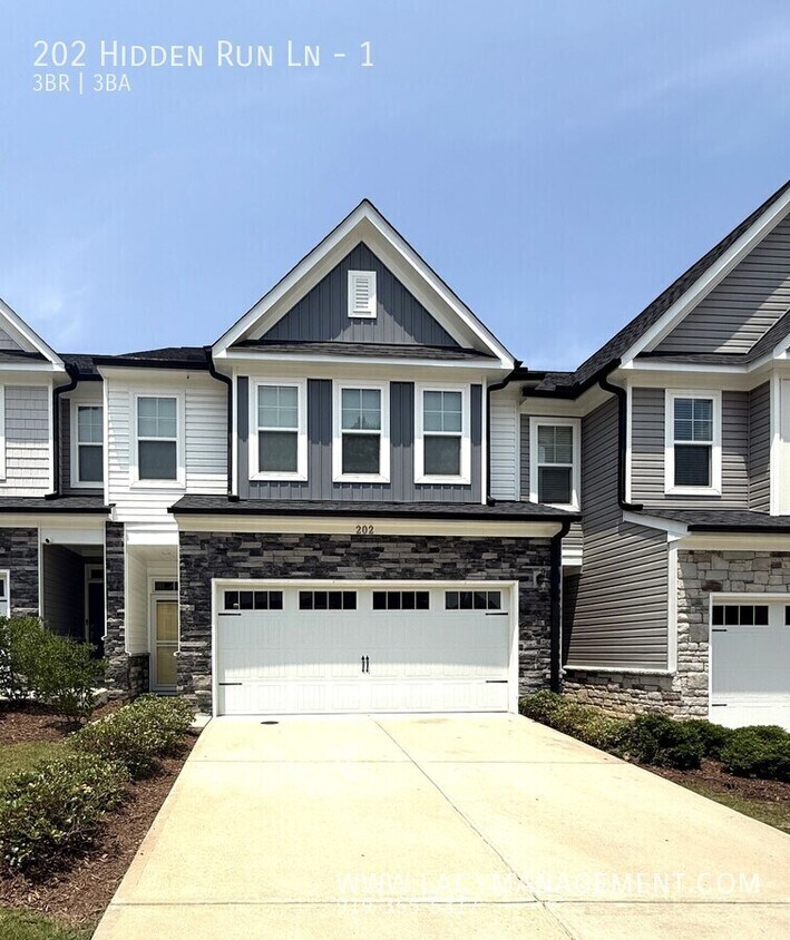Foto principal - 202 Hidden Run Ln