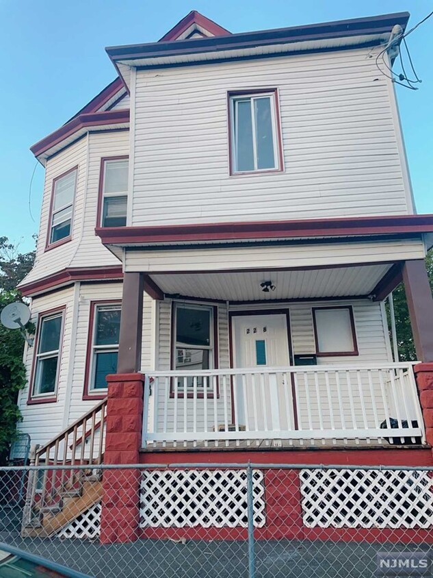 Foto principal - 226-228 Jefferson St