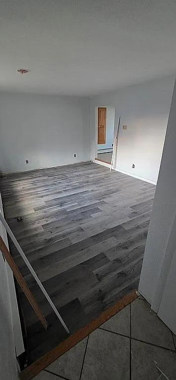 Building Photo - 423 Pattison St