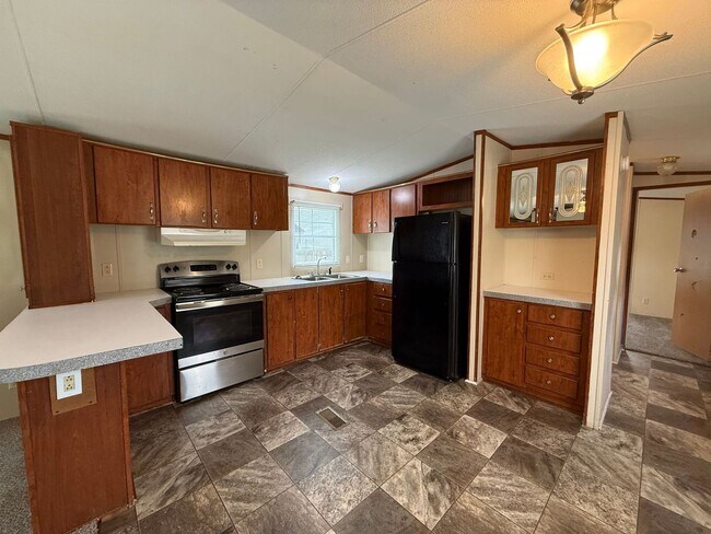 Foto del edificio - 3 bedroom, 2 bath Mobile Home