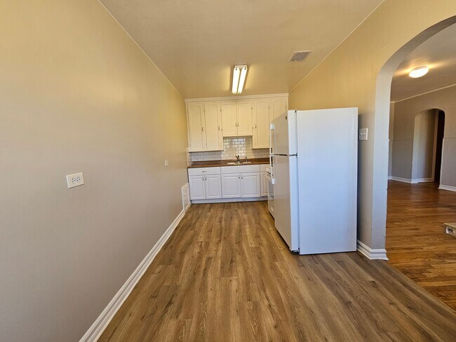 Foto del edificio - Best Location - Next To City Park 1 Bedroom