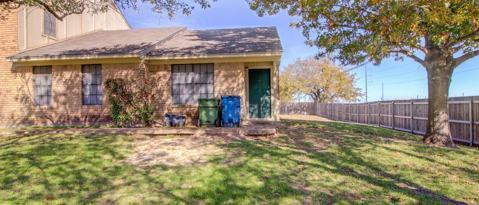 Foto principal - 900 Lancelot Cir