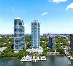 Building Photo - 2101 Brickell Ave