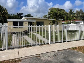 Building Photo - 115 NW 120th St