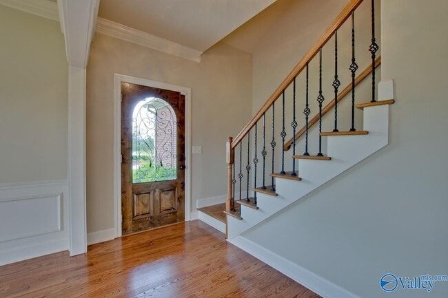 Building Photo - 4905 Saddle Ridge Dr SE
