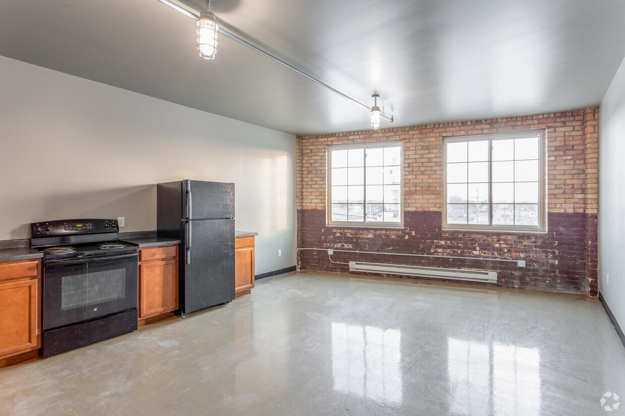 AT Lofts Apartments Minot, ND