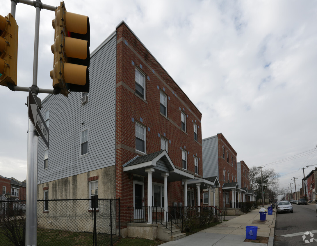 Foto del edificio - Francisville Village