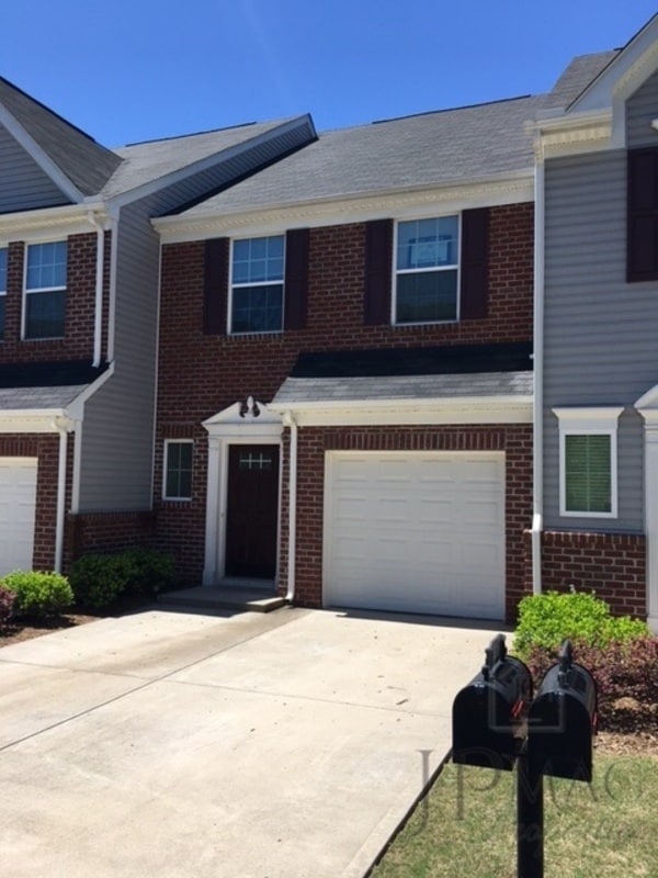 Building Photo - 128 Awendaw Way