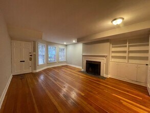 Building Photo - 939 25th St NW