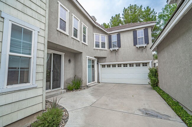 Building Photo - Bridgeport 4 Bedroom Home for Rent!