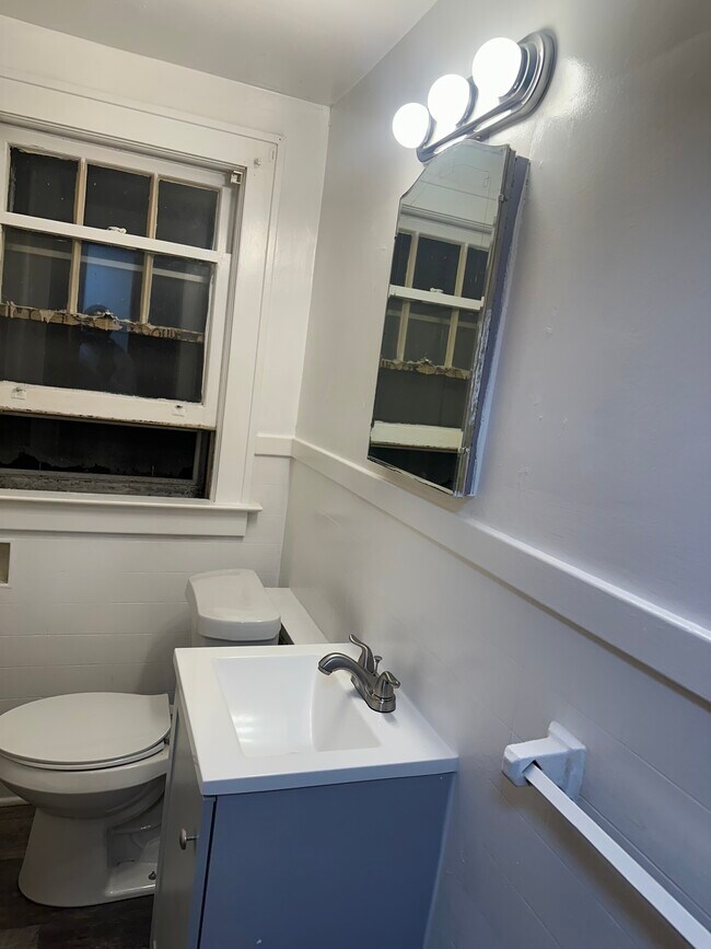 Bathroom - 2621 Welch Ave