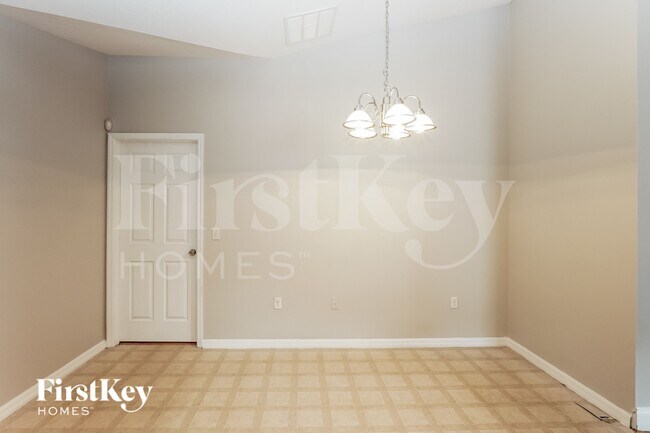 Foto del edificio - 3470 Heath Dr