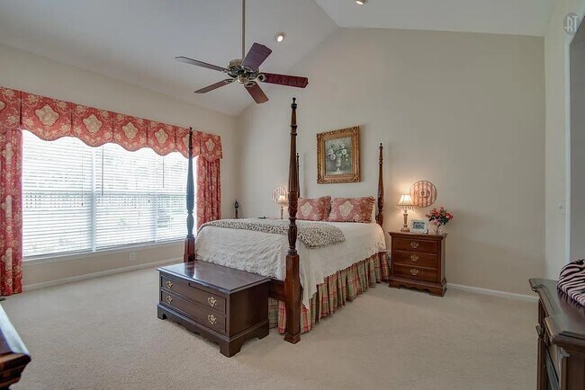 Foto del edificio - 5104 Glencarron Dr