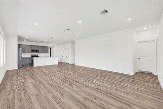 Building Photo - 2952 Cordova Hl Dr